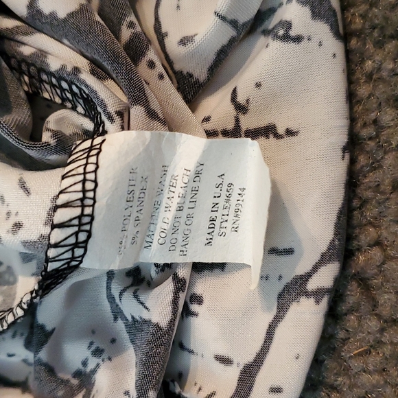 Xl Splattered collared top - Picture 4 of 5